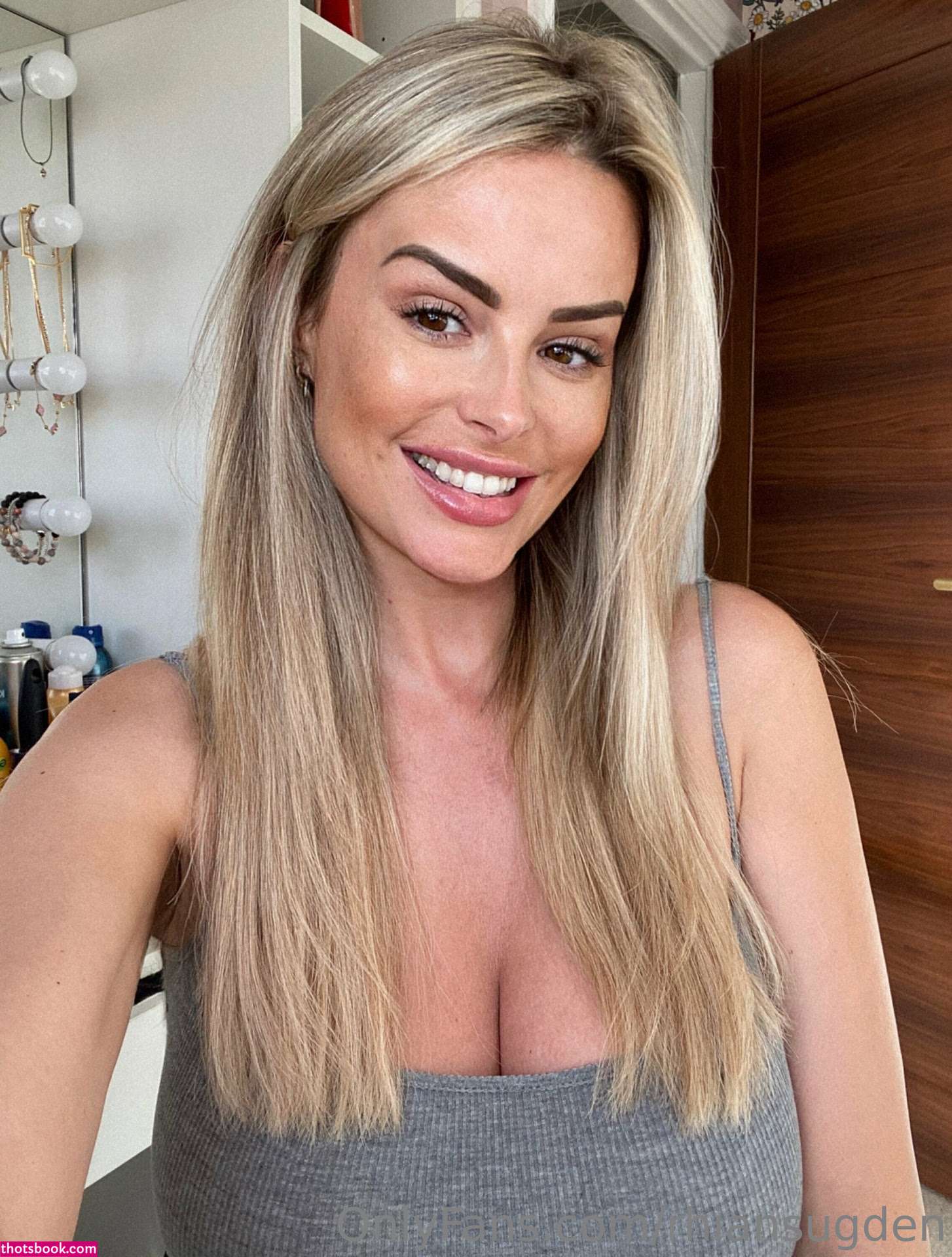 Rhian Sugden Photo #131