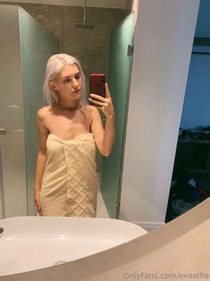 Eva Elfie Photo #273