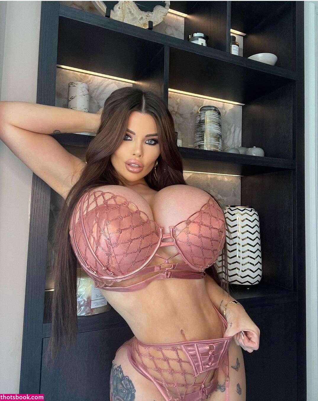 Paige British Photo #45