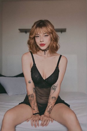 Brenda Zelinski Photo #18