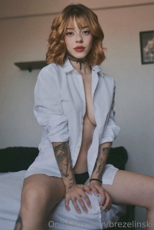 Brenda Zelinski Photo #27