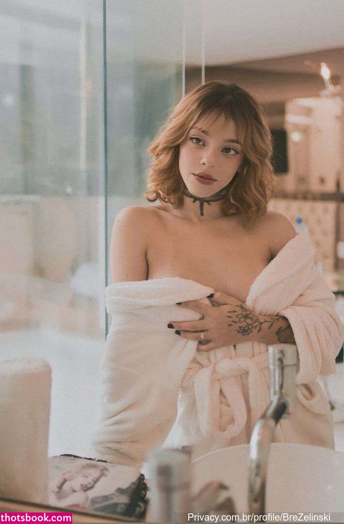 Brenda Zelinski Photo #36