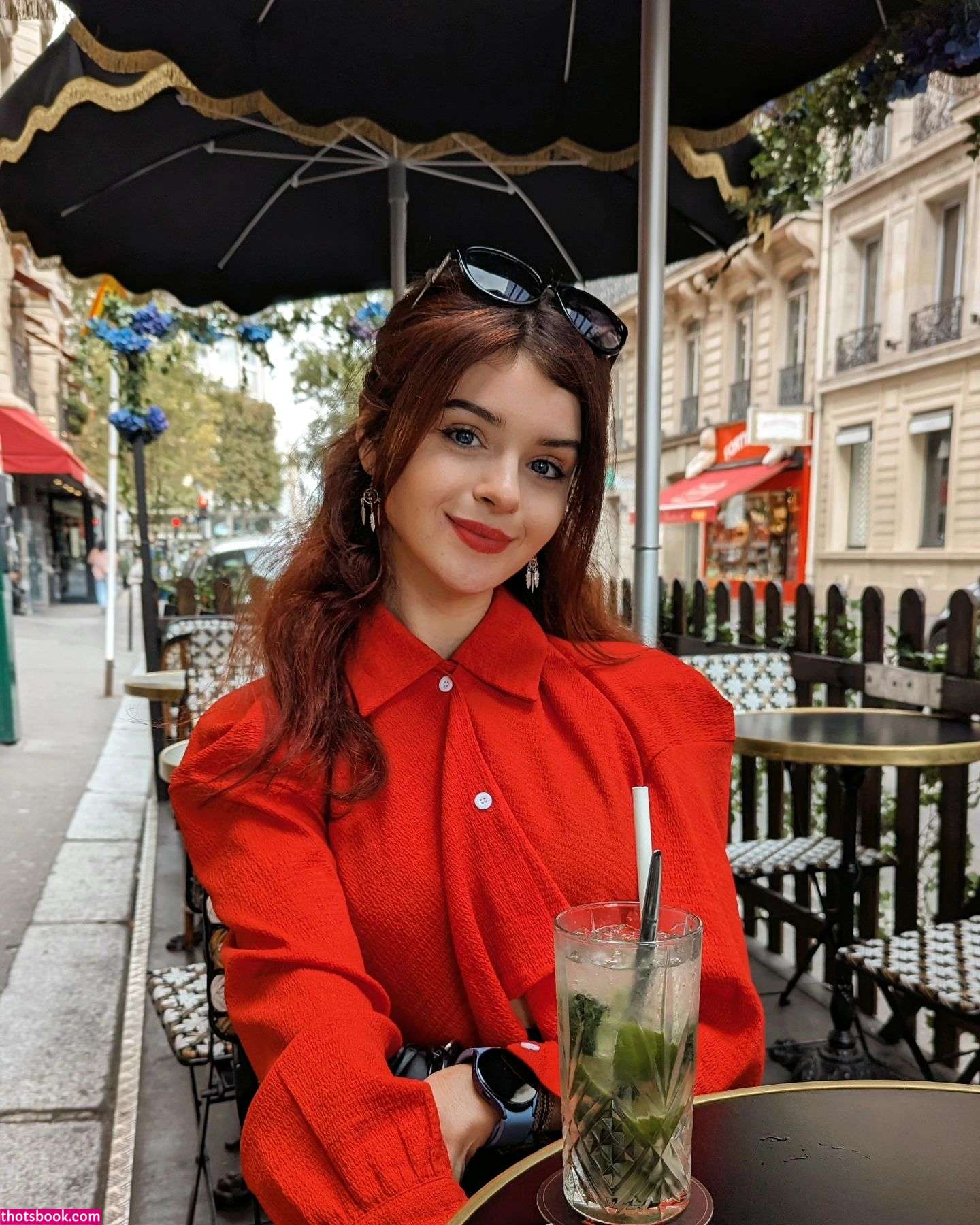 Chloe Lockley Photo #8