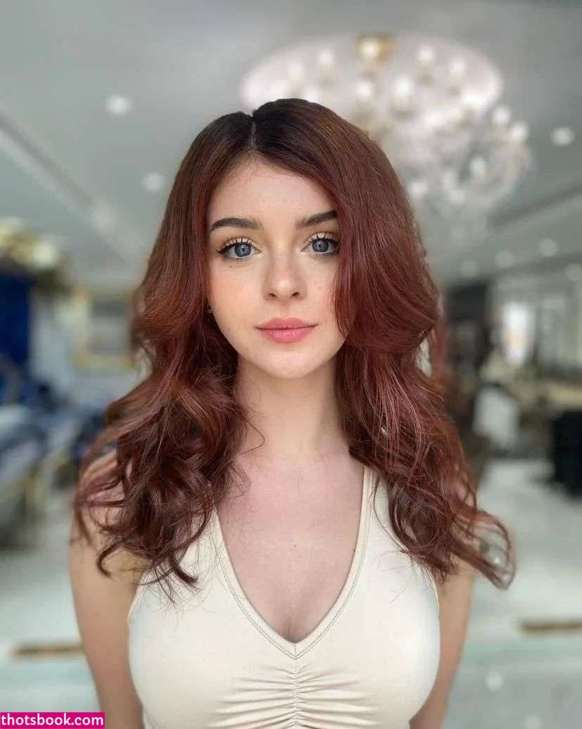 Chloe Lockley Photo #27