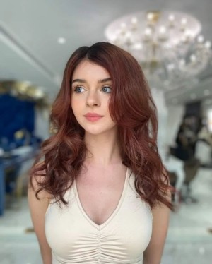 Chloe Lockley Photo #29