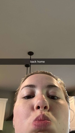 Pineapplebrat Photo #25