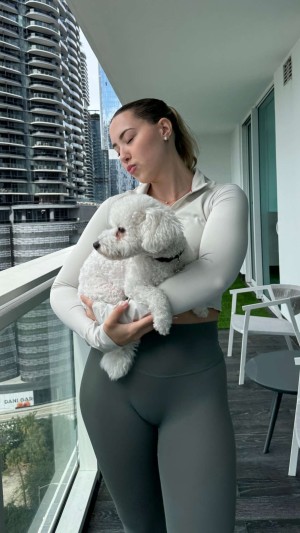 Pineapplebrat Photo #36