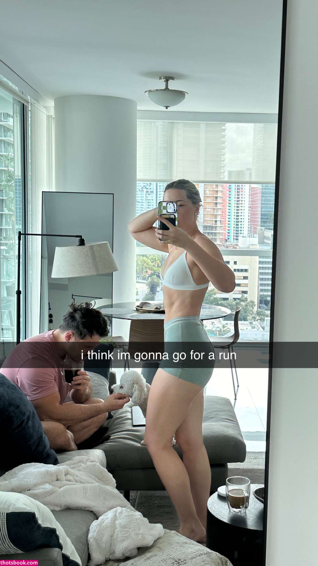 Pineapplebrat Photo #44