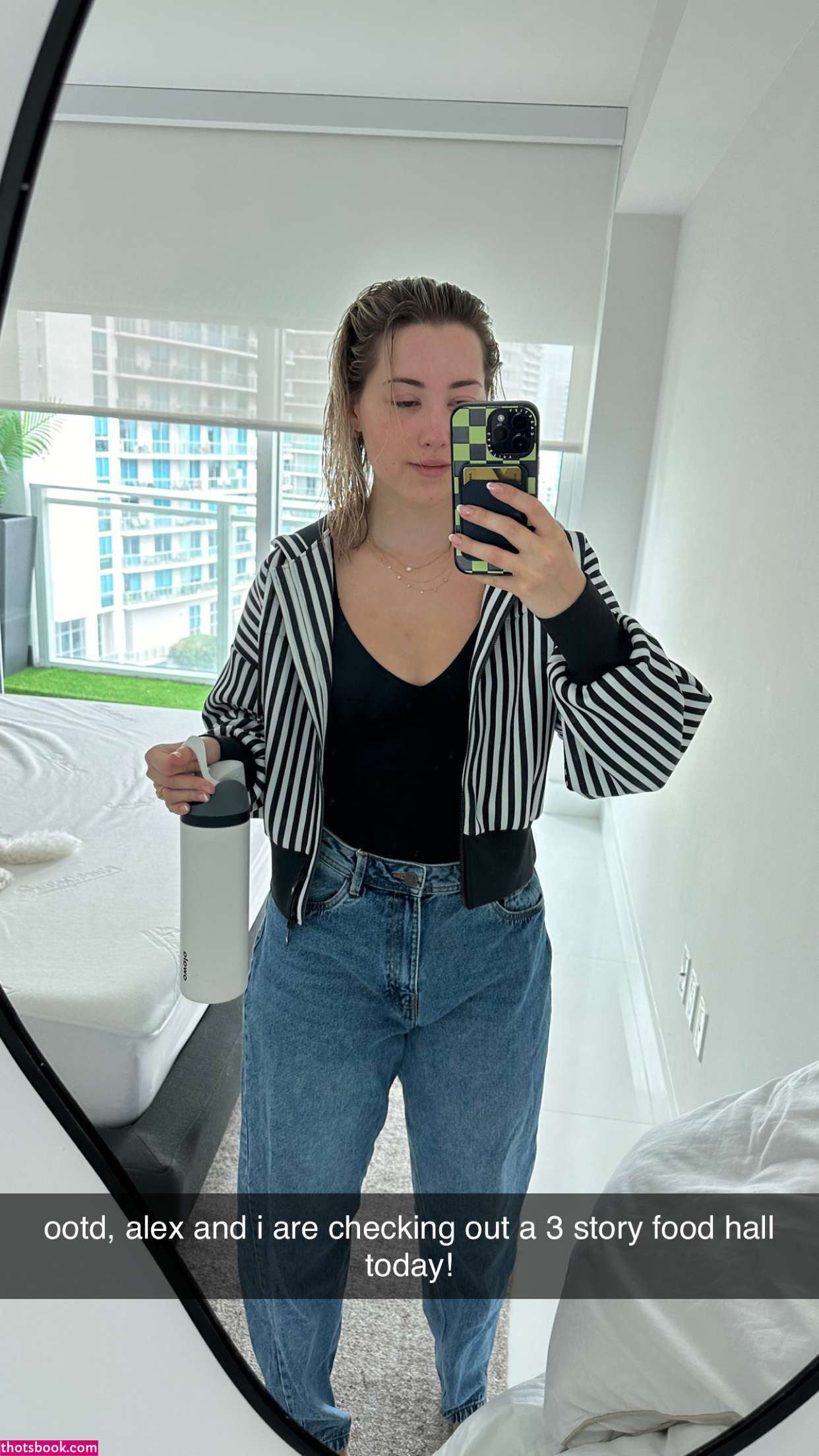 Pineapplebrat Photo #59