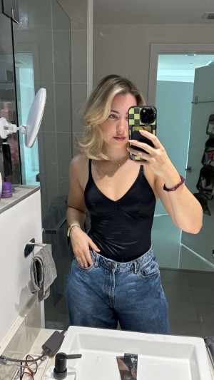 Pineapplebrat Photo #48