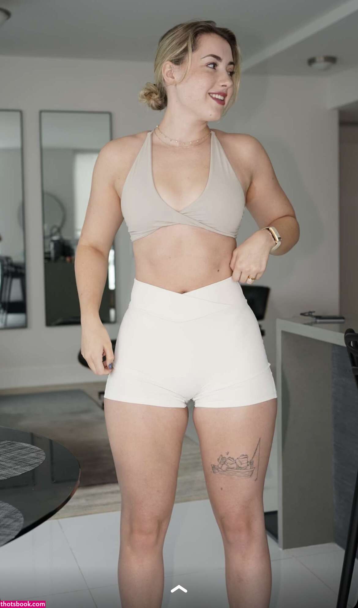 Pineapplebrat Photo #64