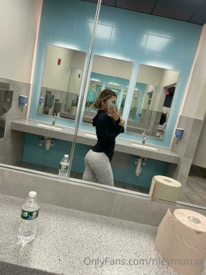 Riley Murray Photo #81