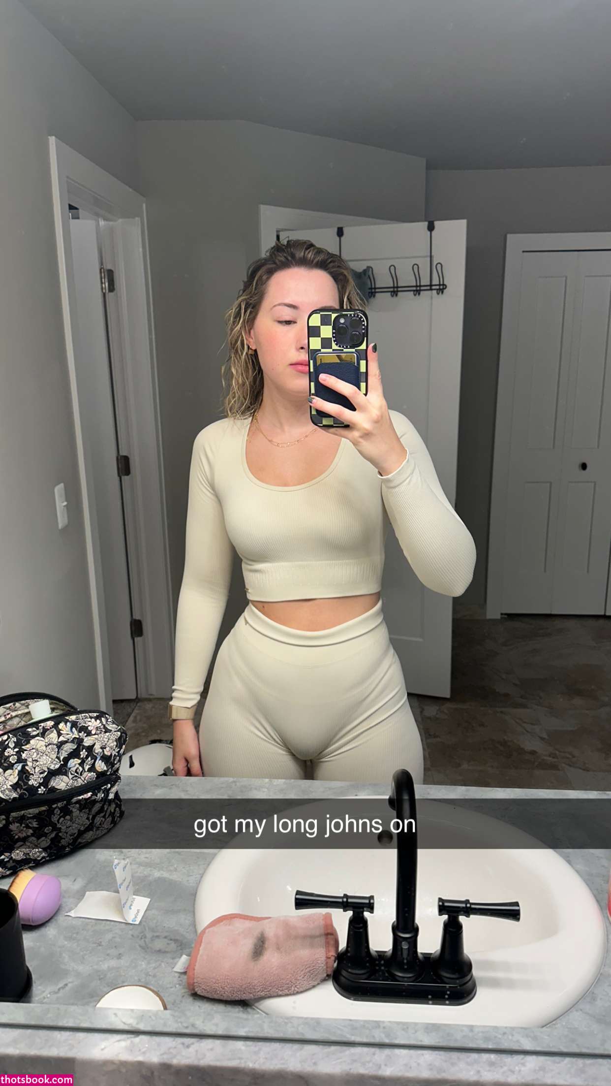 Pineapplebrat Photo #104