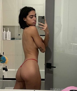 Undercover Freak Photo #77