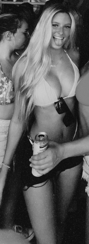 Annika Peterson Photo #36