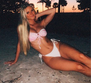 Annika Peterson Photo #38