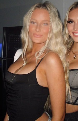 Annika Peterson Photo #64