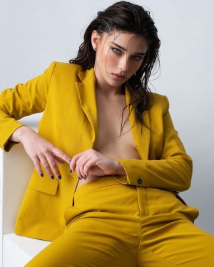 Milana Vino Photo #16