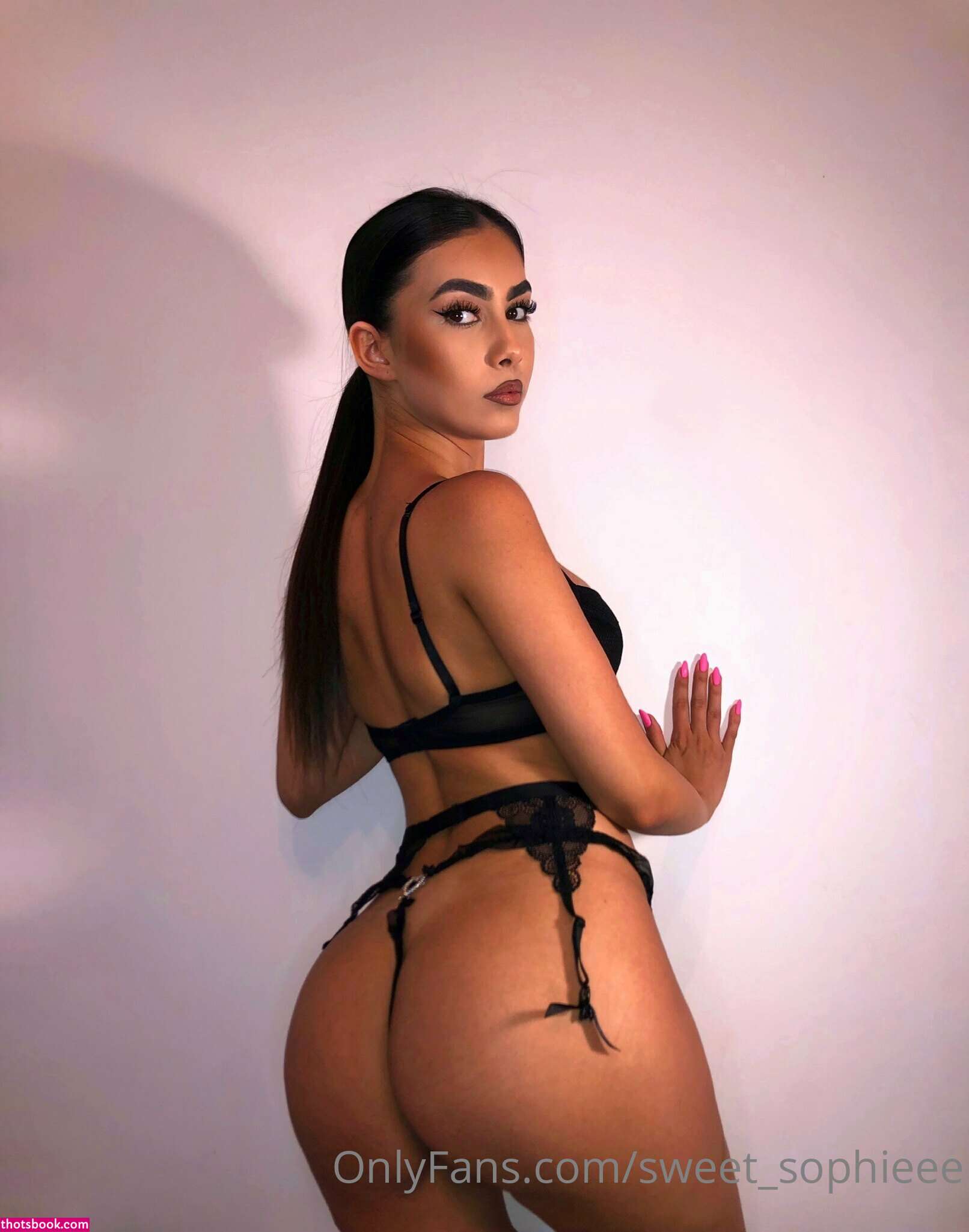 Sophie Rayne Photo #3