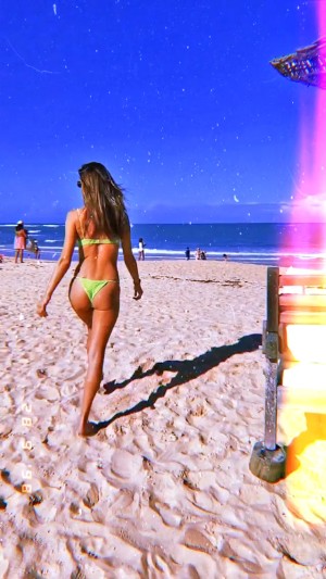 Alessandra Ambrosio Photo #24