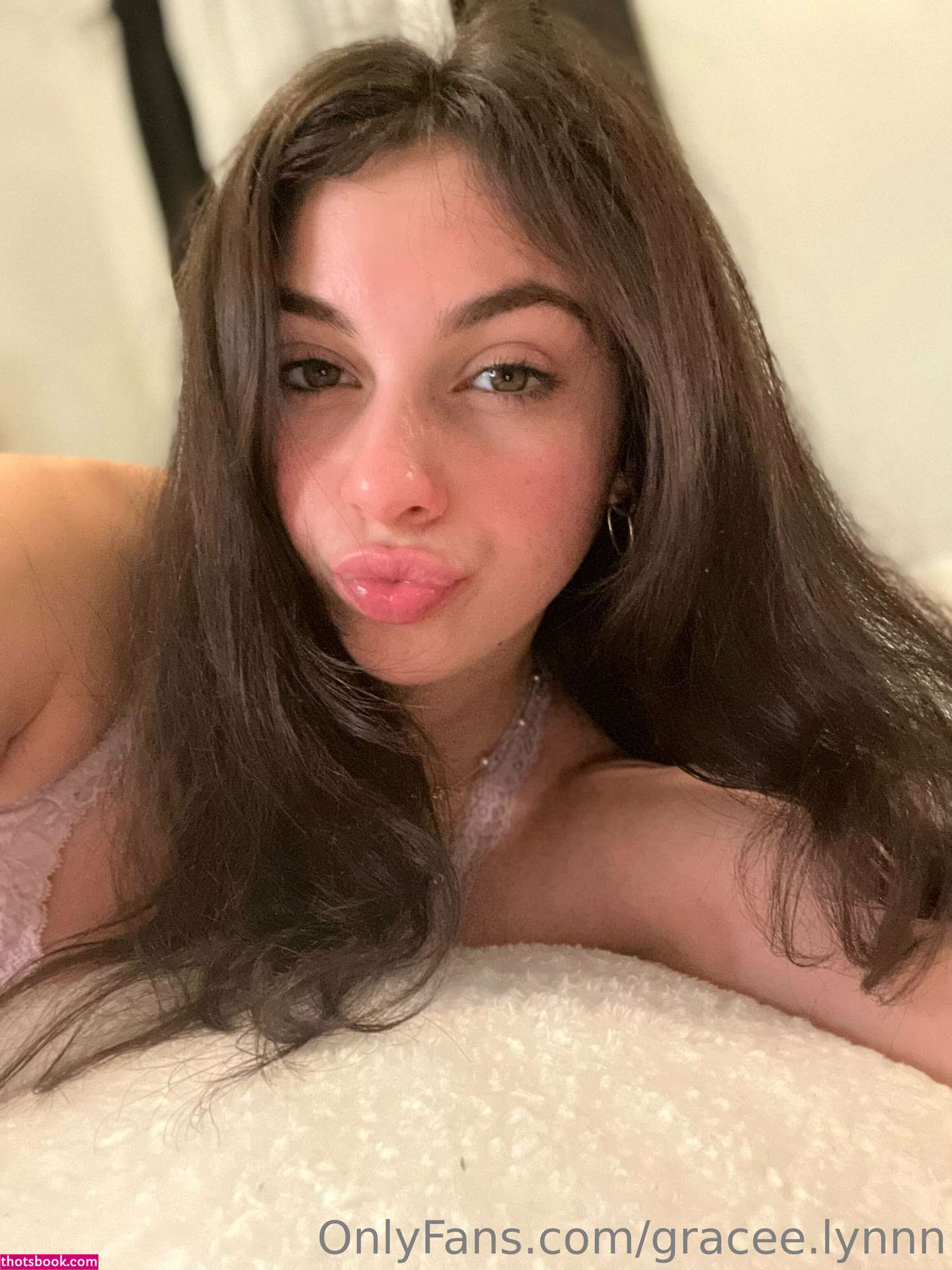 Grace Robert Photo #47