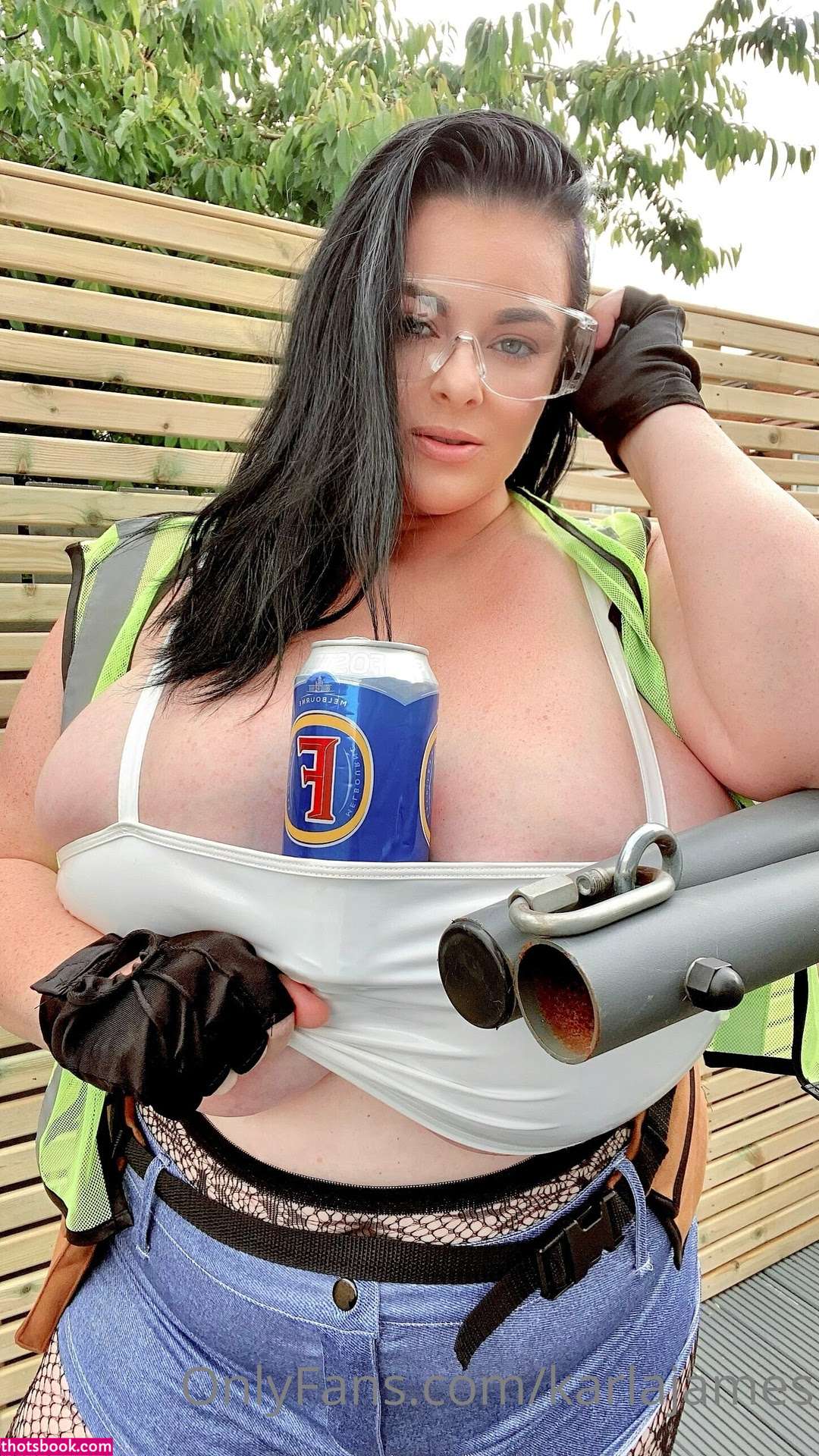 Karla James Photo #9