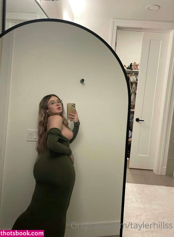 Tayler Hills Photo #293