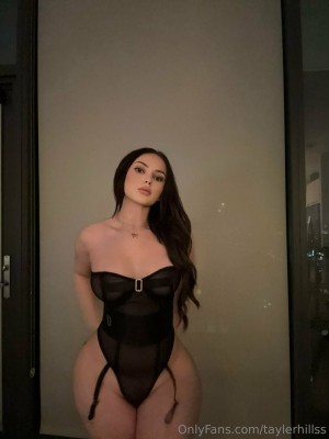 Tayler Hills Photo #319