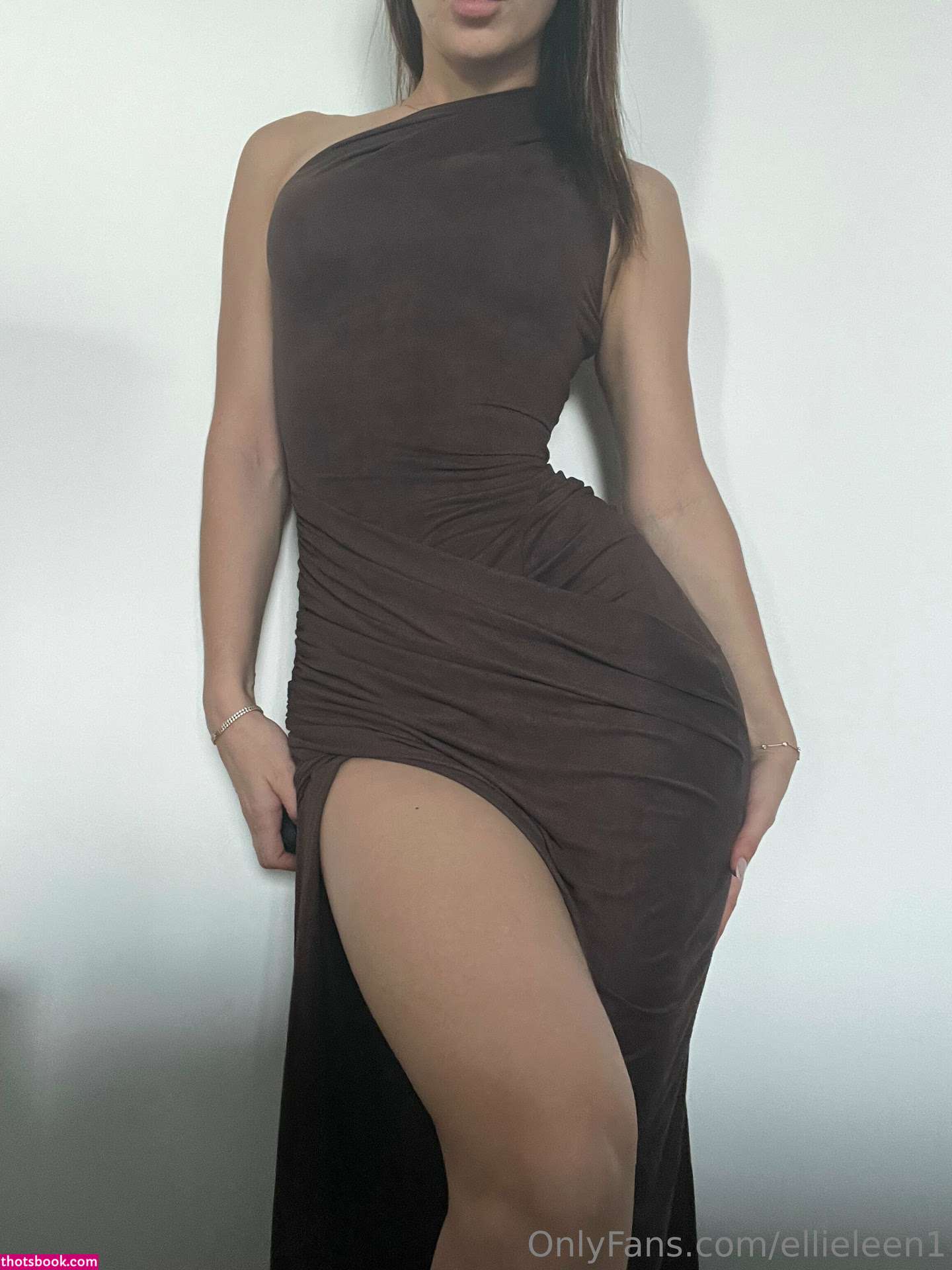 Ellie Leen Photo #329