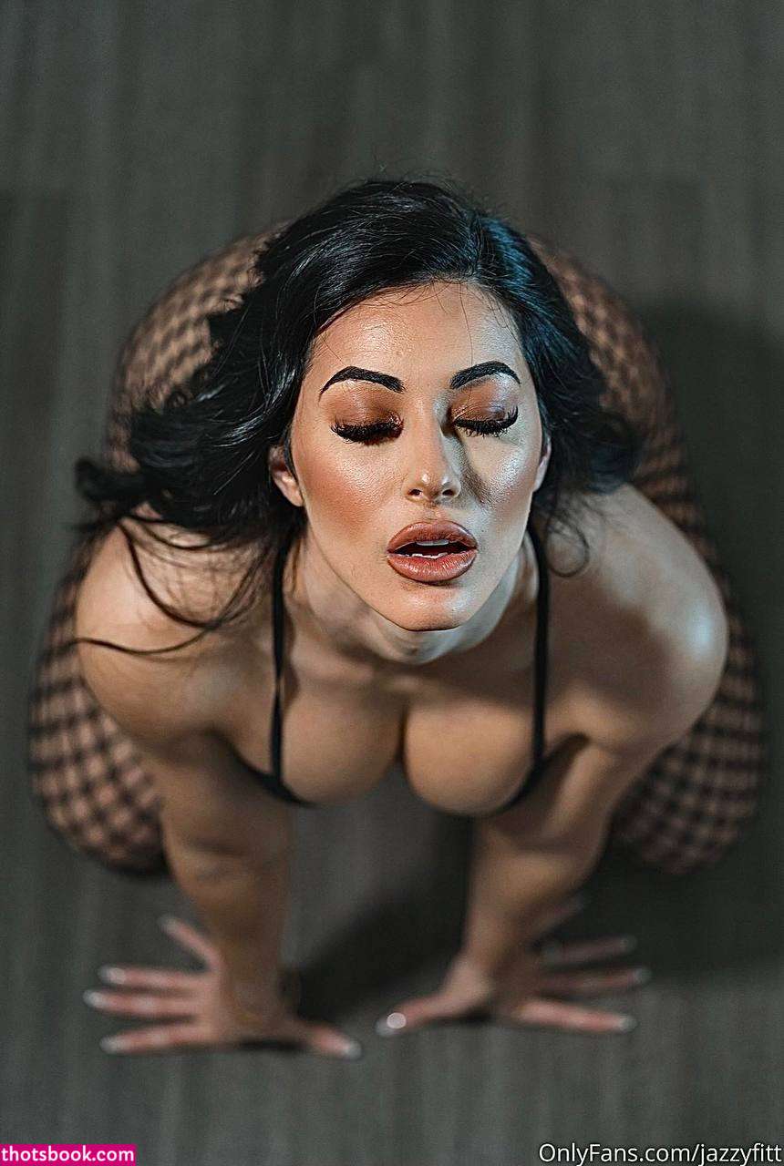 Jazmin Pineda Photo #16