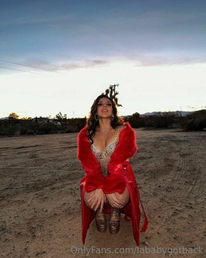 lababygotback Photo #5