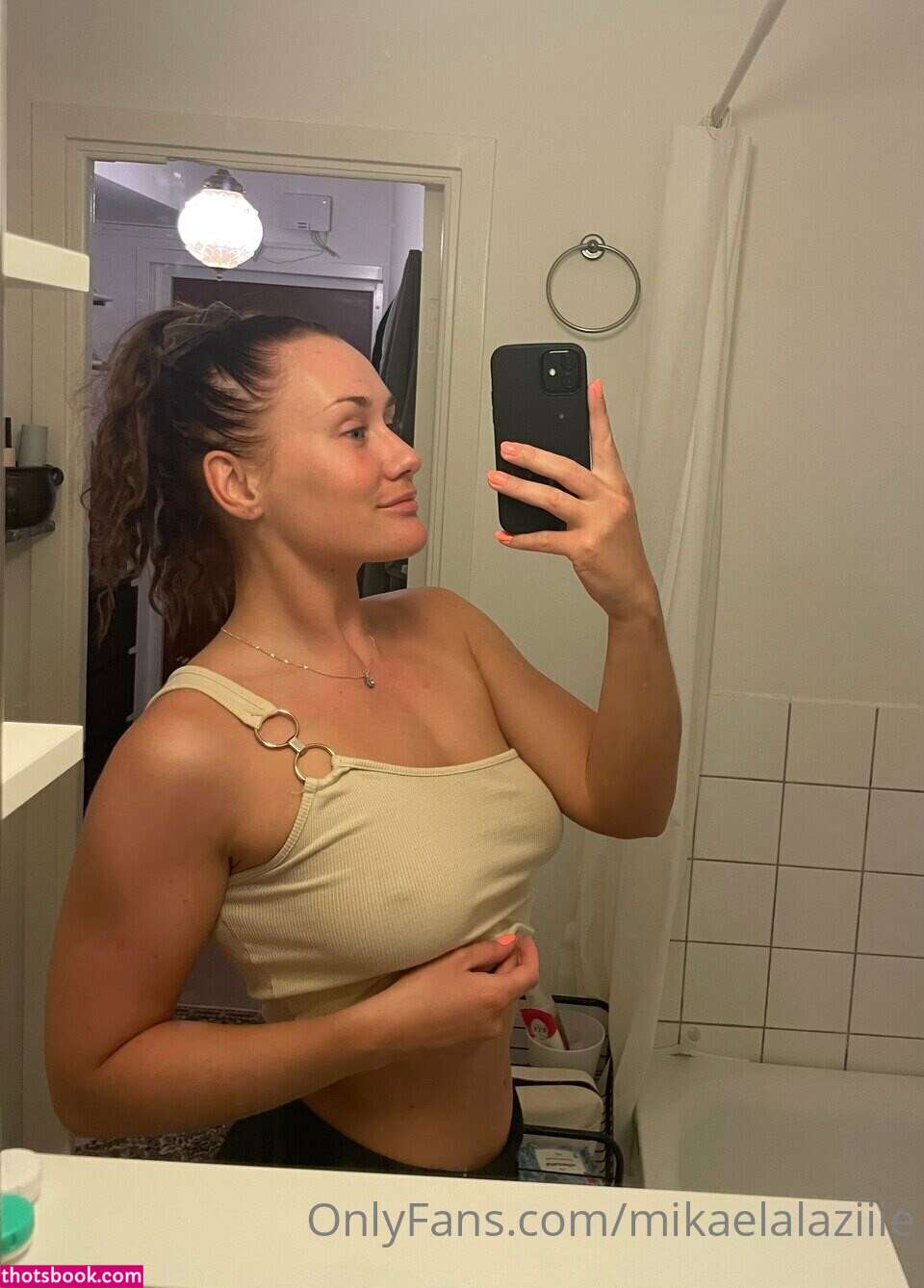 mikaelaburrito Photo #82