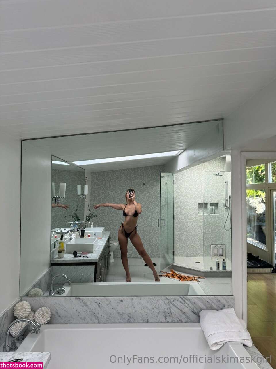 Briana Armbruster Photo #186