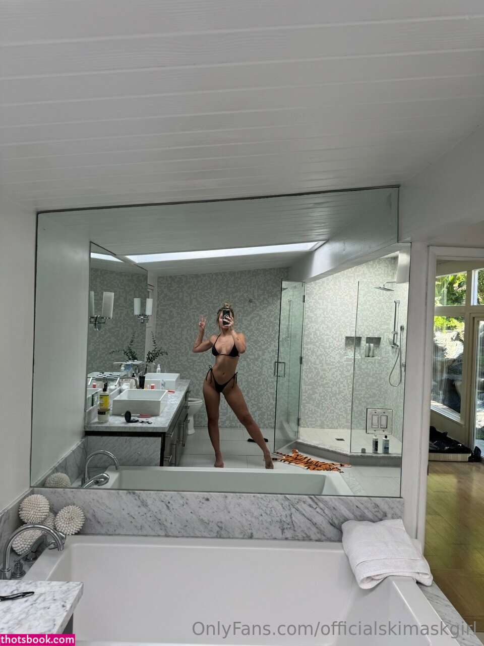 Briana Armbruster Photo #204