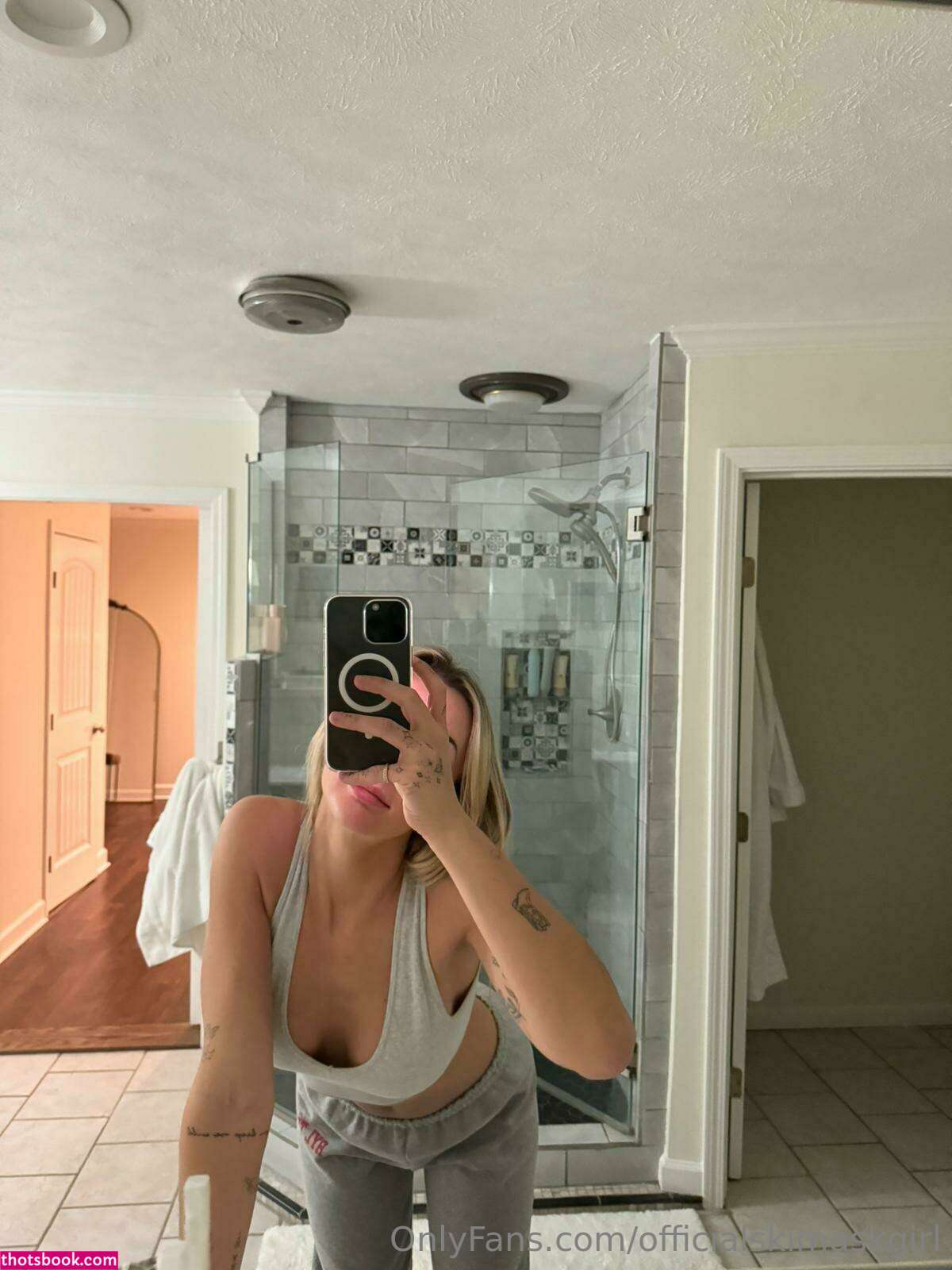 Briana Armbruster Photo #223