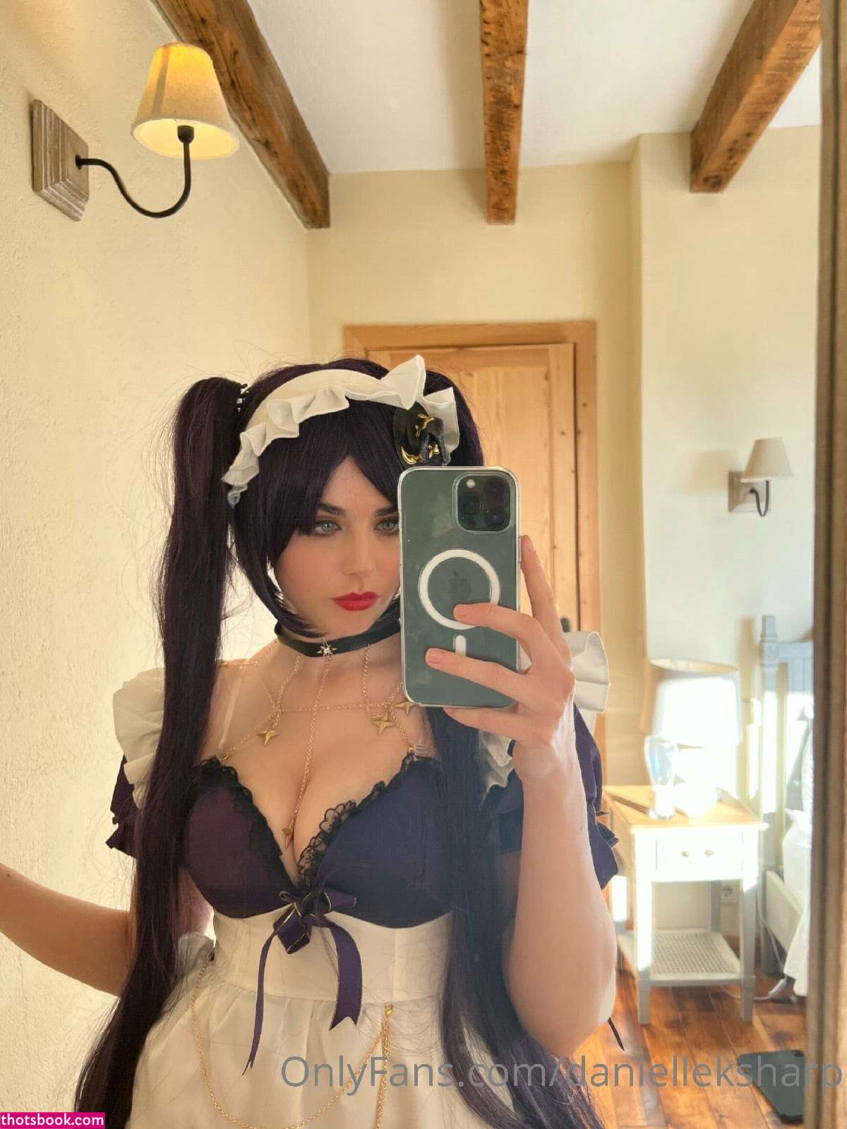 Danielle Sharp Photo #13