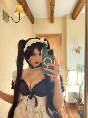 Danielle Sharp Photo #13