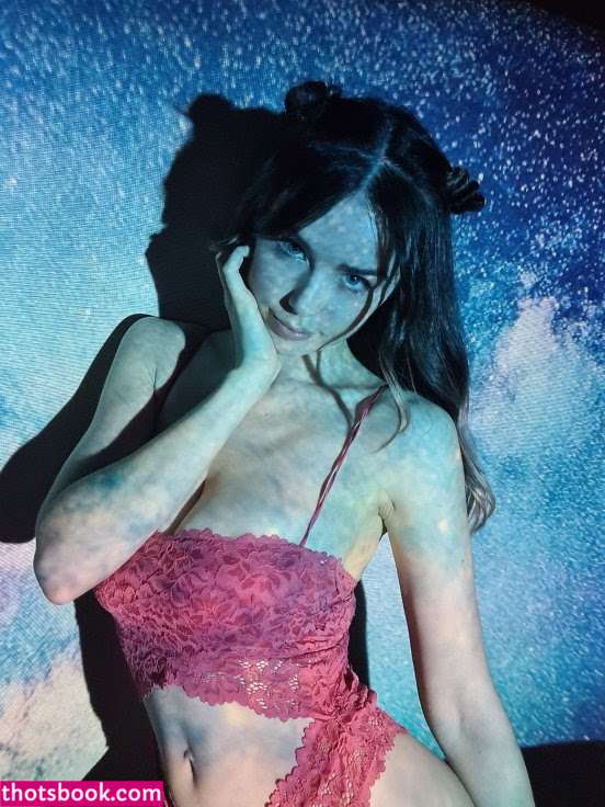 Danielle Sharp Photo #27