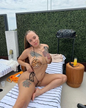 iamsaragold Photo #30