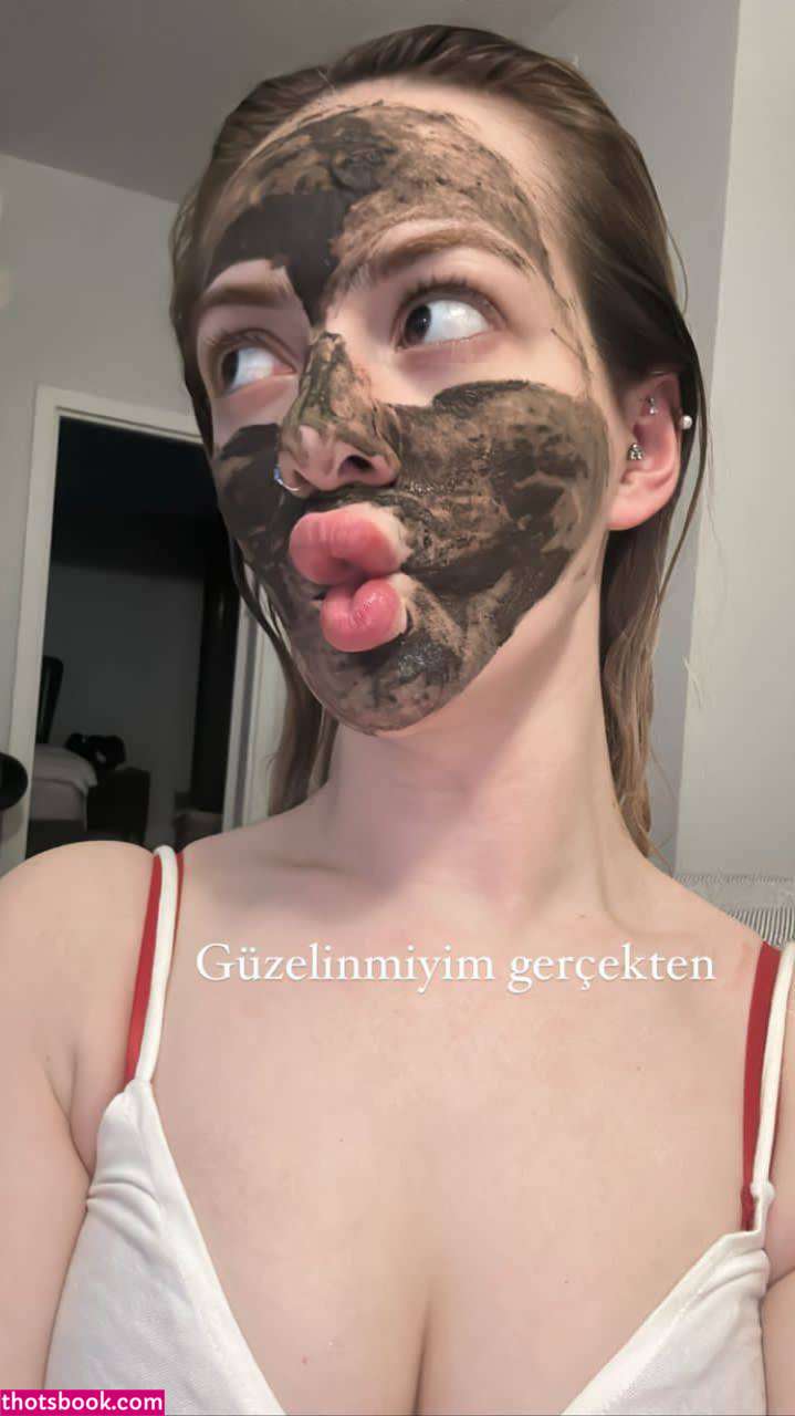 Oznur Guven Photo #59