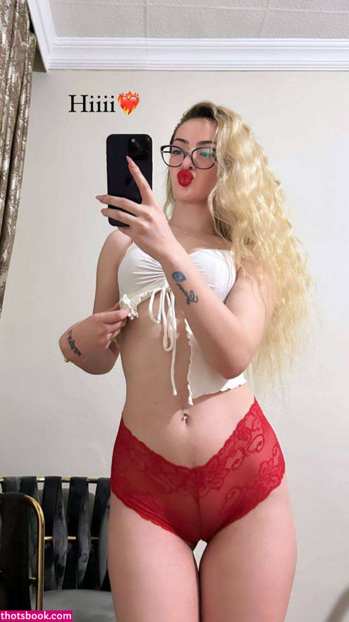 Oznur Guven Photo #70