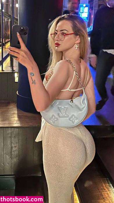 Oznur Guven Photo #89