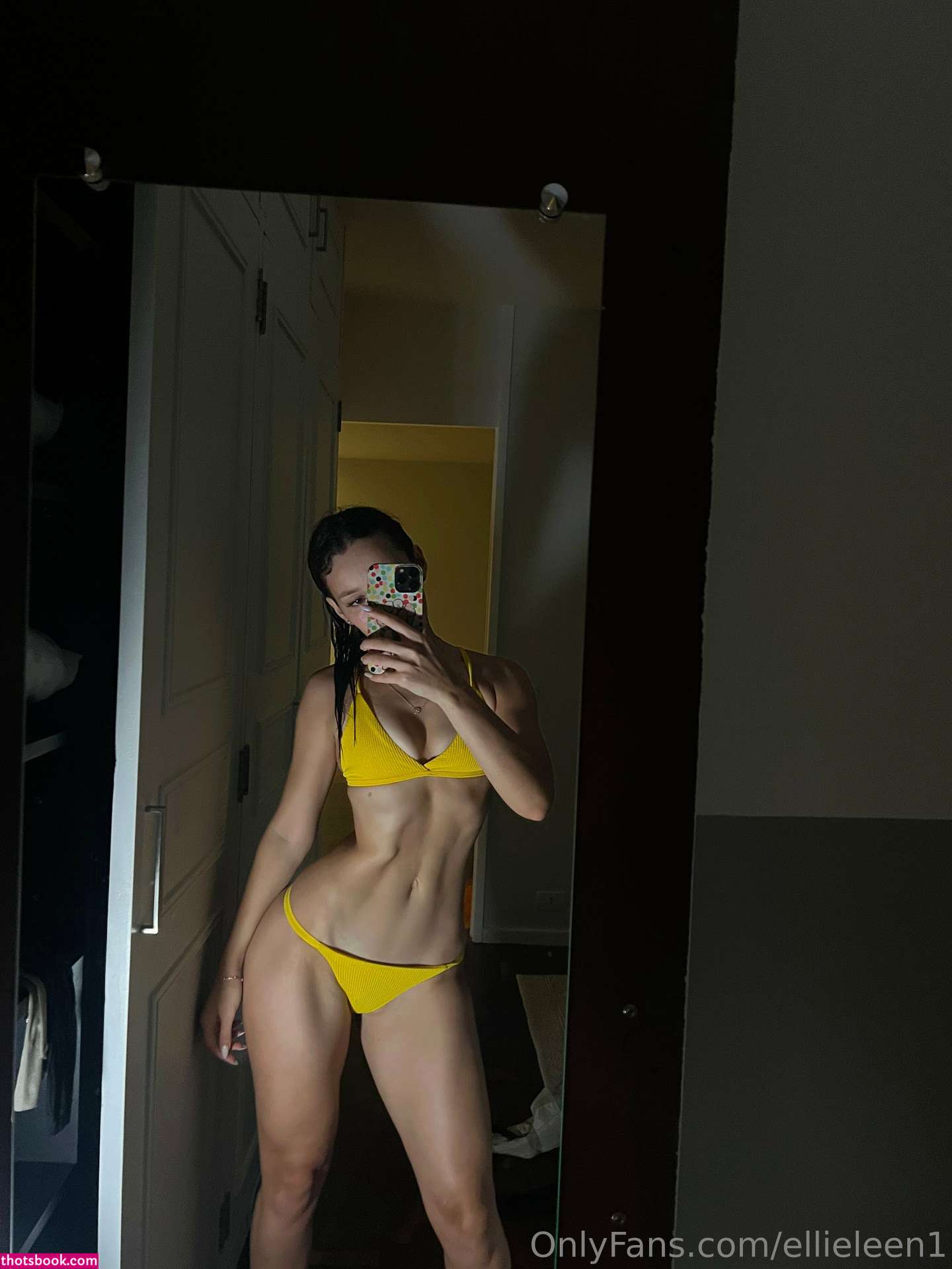 Ellie Leen Photo #360