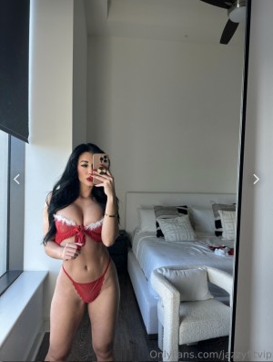 Jazmin Pineda Photo #93