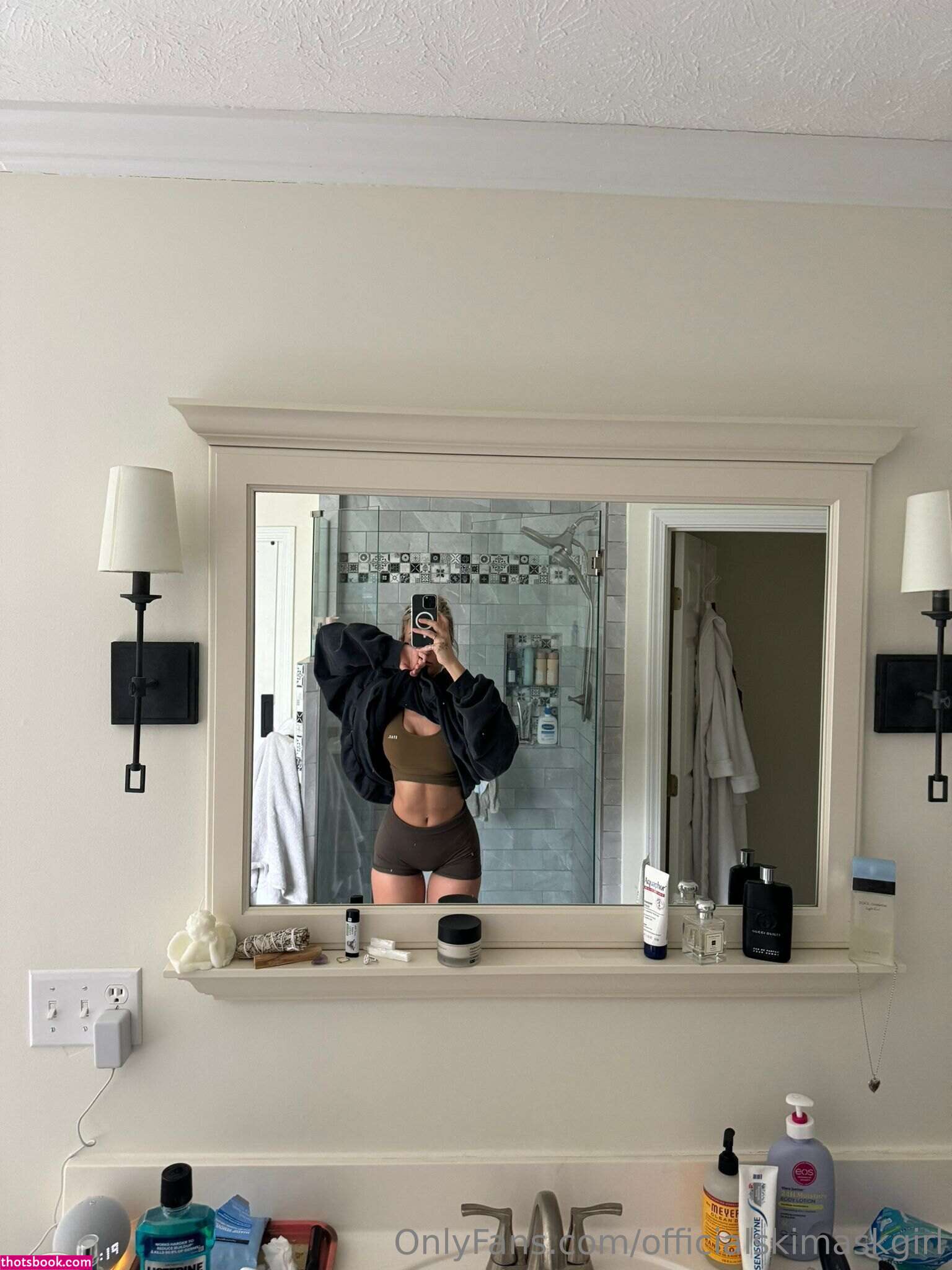 Briana Armbruster Photo #281