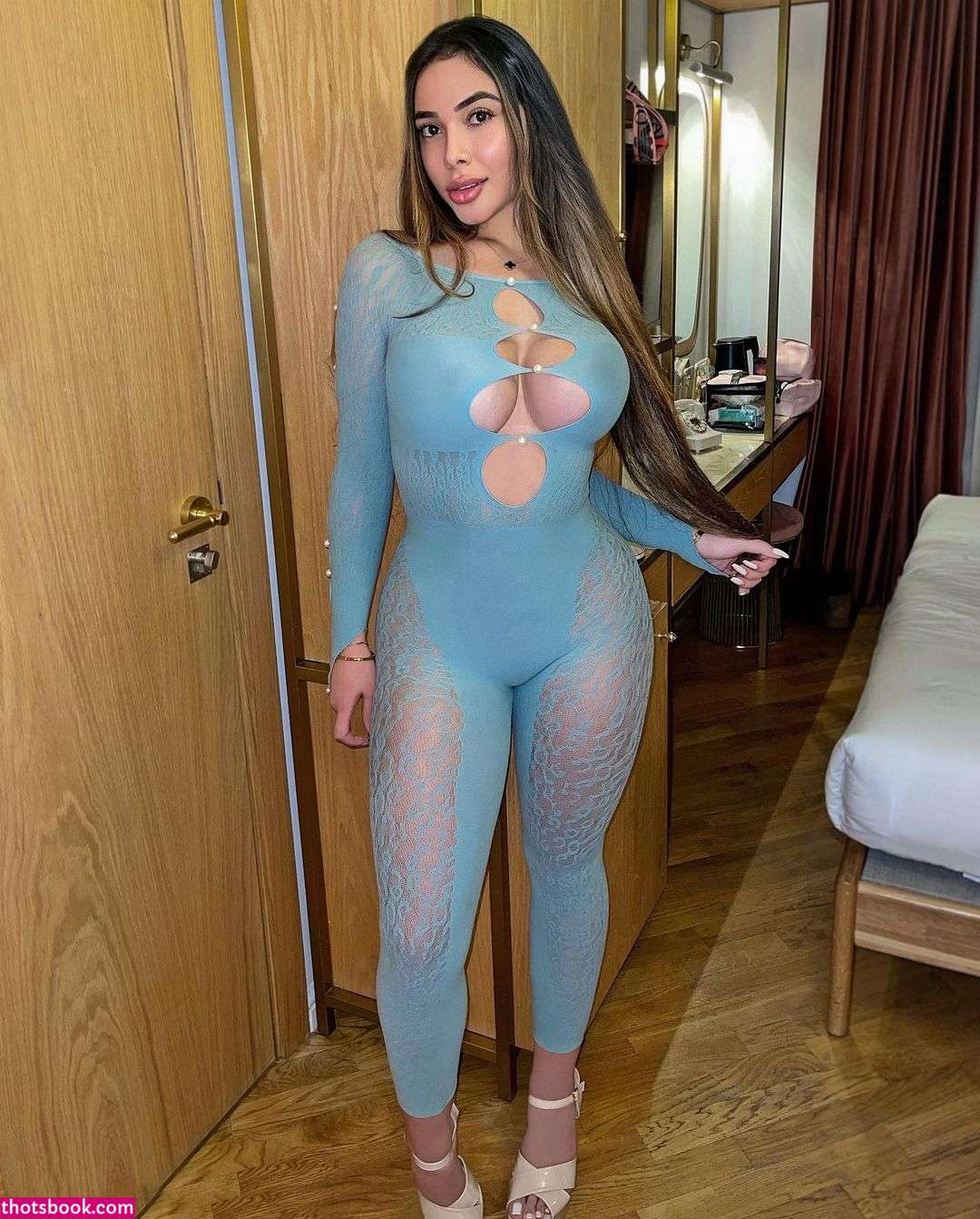 Ester Ana Photo #110