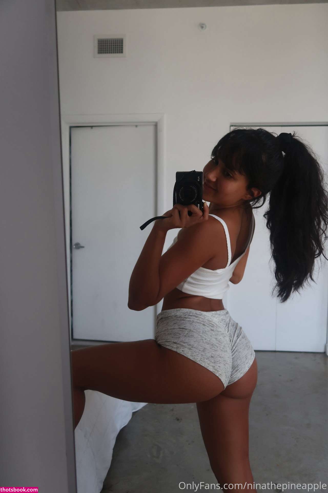 Ninathepineapple Photo #12