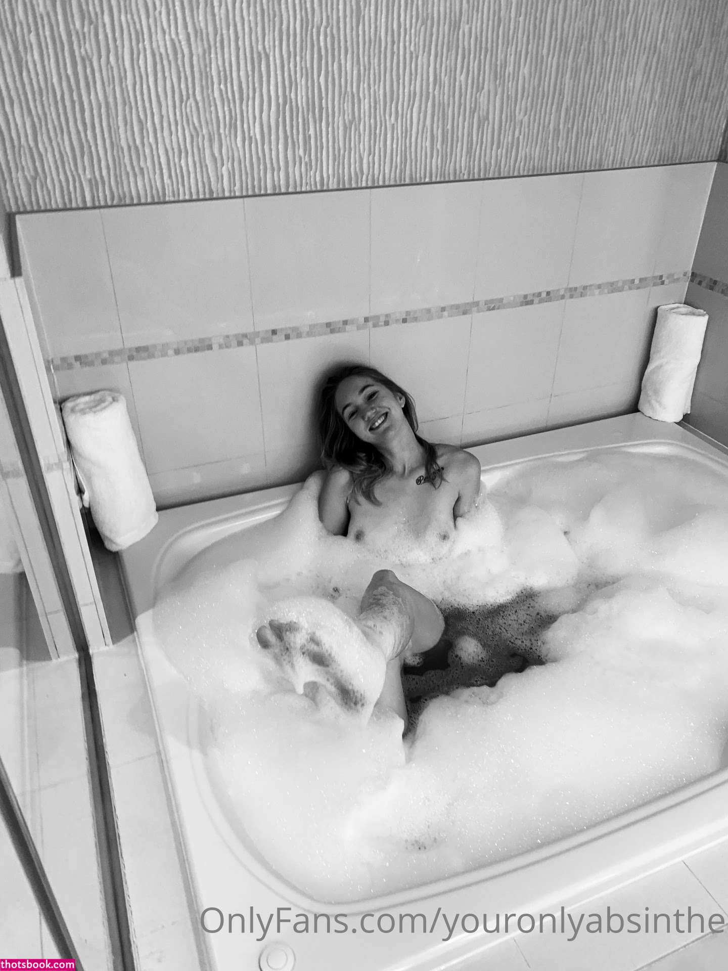 Youronlyabsinthe Photo #116