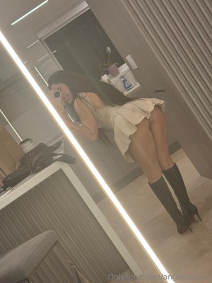 Angie Varona Photo #233