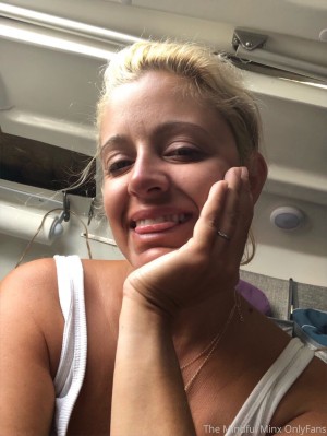 Sarah Valentine Photo #45